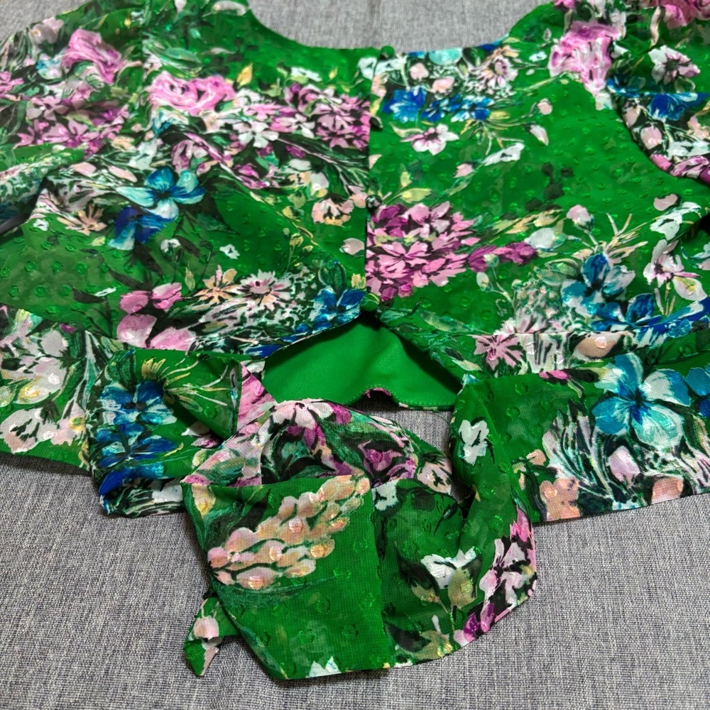 Kensie Green Floral 2 Piece Skirt Set, Size 12 - Picture 8 of 12